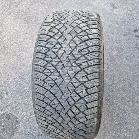 255/45R19 Nokian tyres