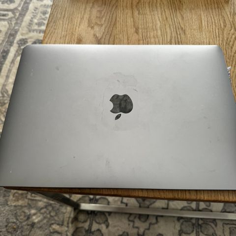 MacBook pro 2019 128gb