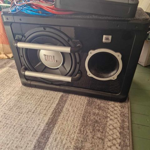 Jbl Subwoofer / Jbl forsterker