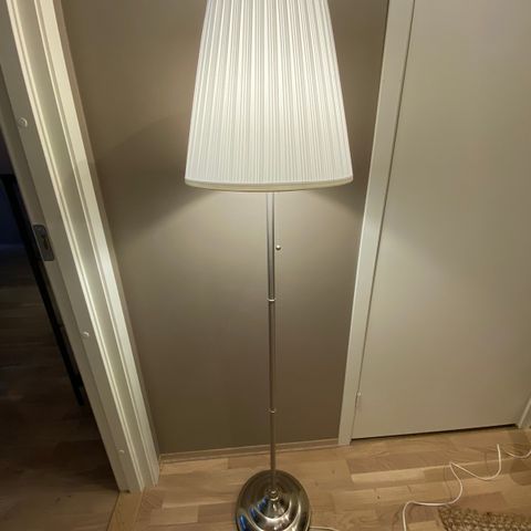 Årstid gulvlampe Ikea