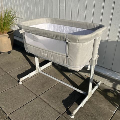 Moweo bedside crib