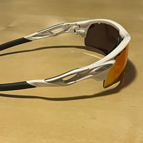 Oakley radarlock