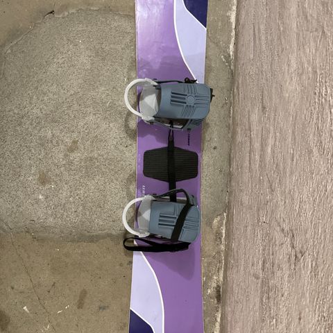 Snowboard for barn