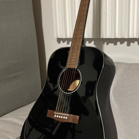 Fender CD-60 BLK akustisk gitar med bag og reim