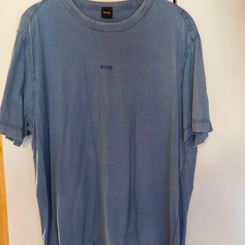 HUGO BOSS T-skjorte 3XL.  XXXL