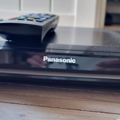 Panasonic DMP-BD35EG-K blu-ray spiller m/fjernkontroll