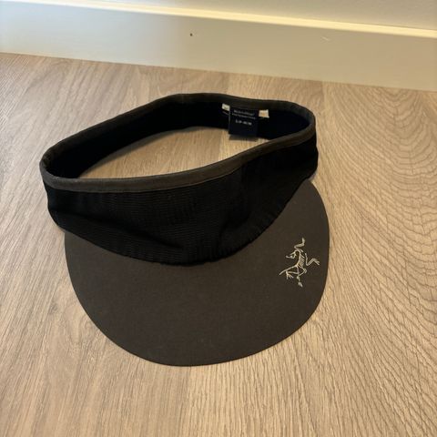 Arcteryx caps str M