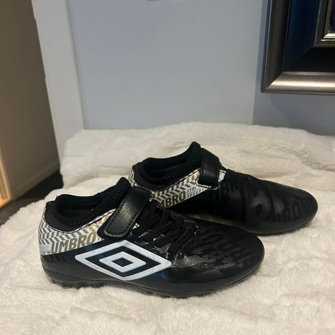 Fotballsko Umbro str 30