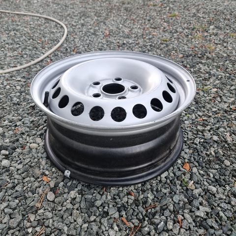 4 stik felg fra VW t5.  16 "