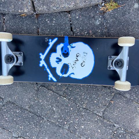 Skateboard NKX 7,5 selges