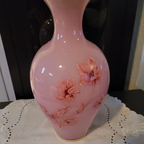 Glass vase