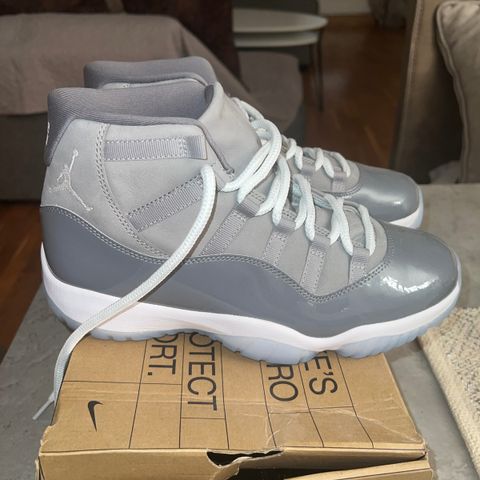 Jordan 11 cool grey (reps). 1:1