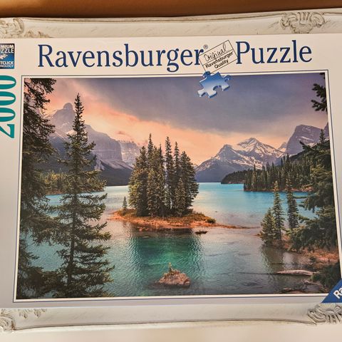 Ravensburger puslespill 2000 brikker