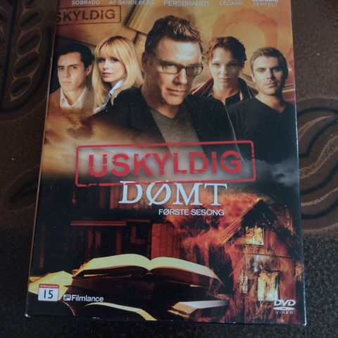 Uskyldig Dømt Dvd Box Set Selges