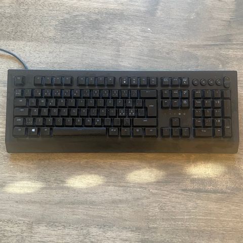 Lite brukt tastatur