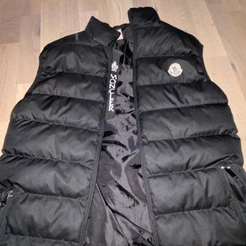 Moncler vest