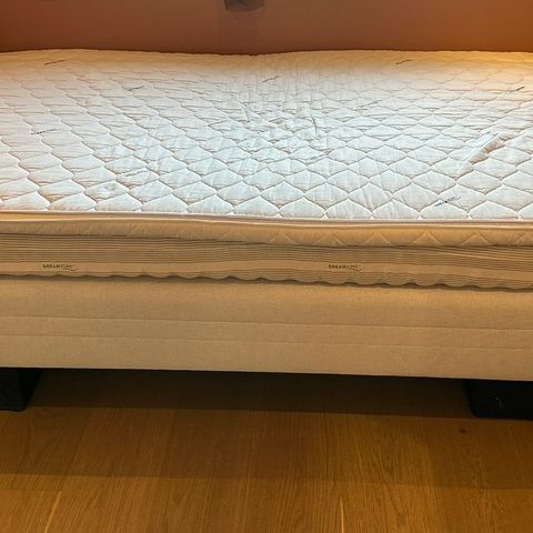 Ikea Sultan Singås ramme m/Dreamzone madrass + overmadrass