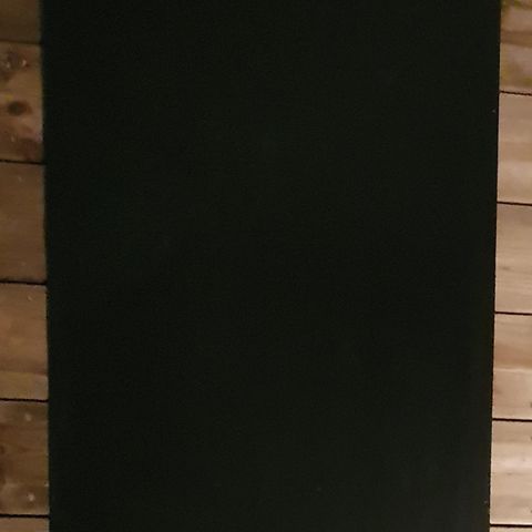 Gulvplate til vedovn i stål, buet. 50x90 cm.