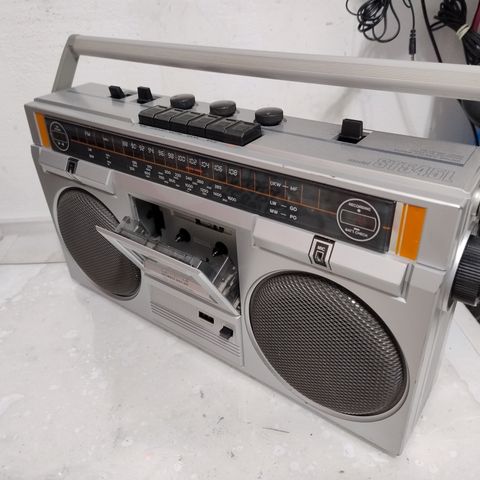 Silver ST545L kassettspiller med radio