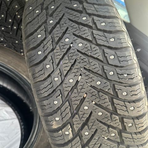 Nokian Hakka 10 215/65R16