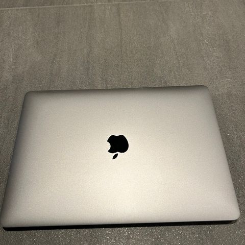 MacBook Pro 2019 Som Ny!