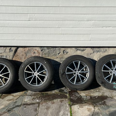 Vinterdekk 225/65 R17