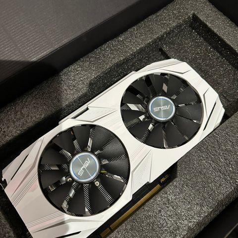 ASUS GTX1060 skjermkort