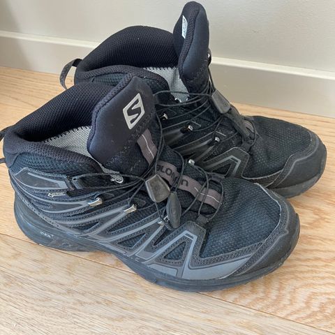 Salomon Goretex tursko størrelse 39,3