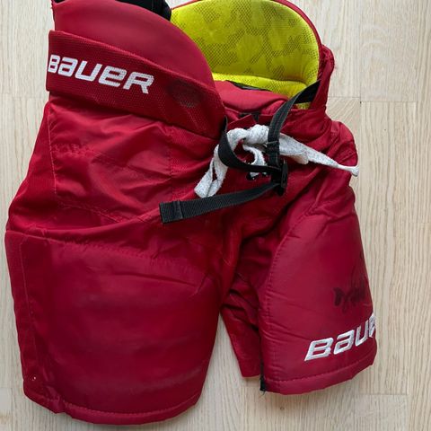 Bauer Supreme Ultra Sonic, str jr M (6-8 år ca)