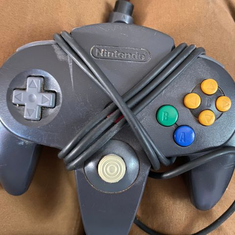 Nintendo 64 kontroller