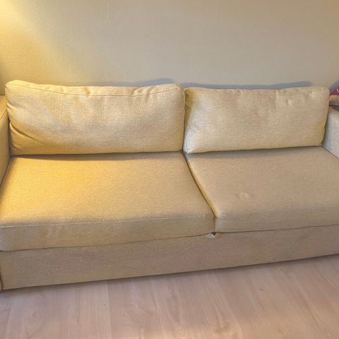 Reservert/ Min elskede sofa søker nytt, kjærlig hjem