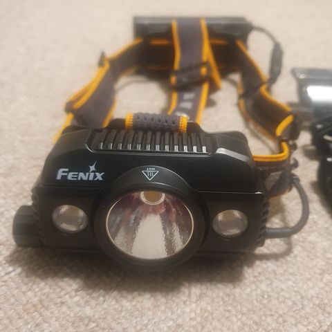 Fenix hp30r v2