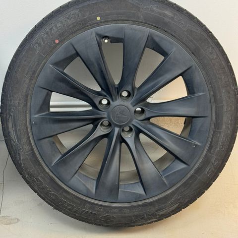 Tesla model X Slipsteam 20’’ med TPMS