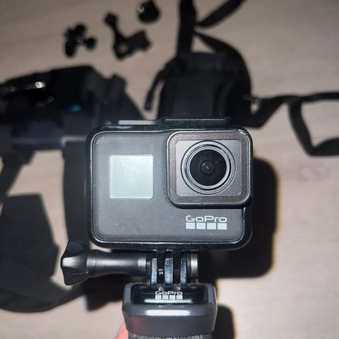 GoPro 7 Black med litt utstyr