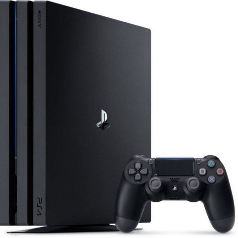 Playstation 4 Pro 1TB m/konsoll og flere Spill /kan sende/bud vurderes