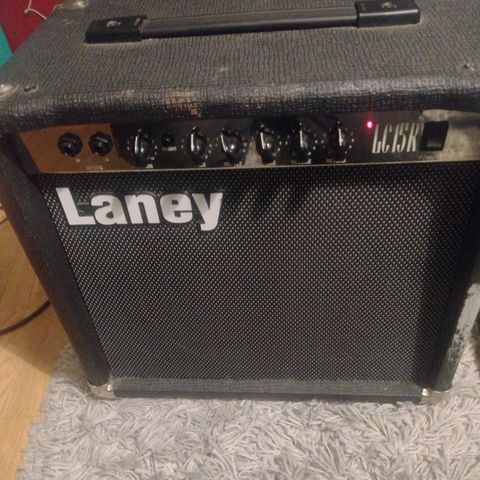 Laney LC15R gitarforsterker selges billig