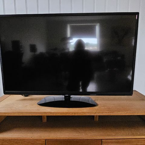 JVC  40" LT-40E71