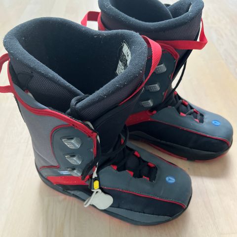 Snowboard boots Str 42