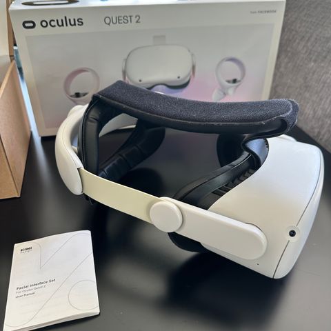 Oculus Quest 2 64GB med ekstra utstyr