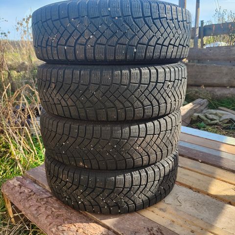 Vinterdekk 185/65R15