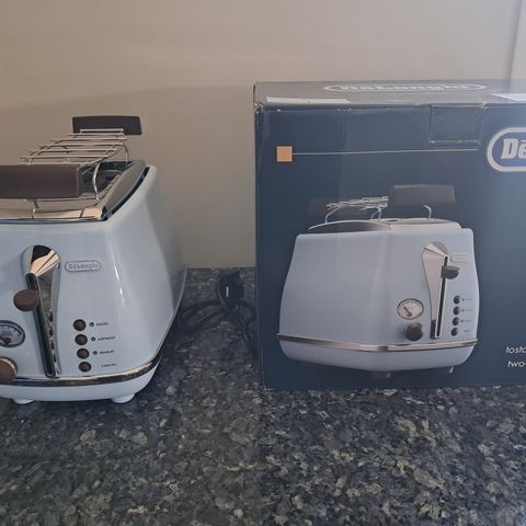 DeLonghi Icona Vintage Toaster