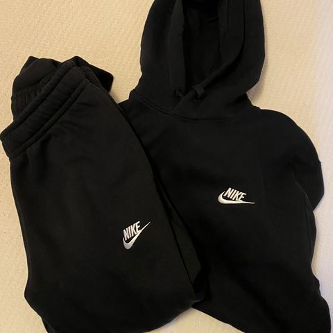 Nike Tracksuit