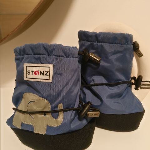 Stonz Booties - medium (6-18 mnd)