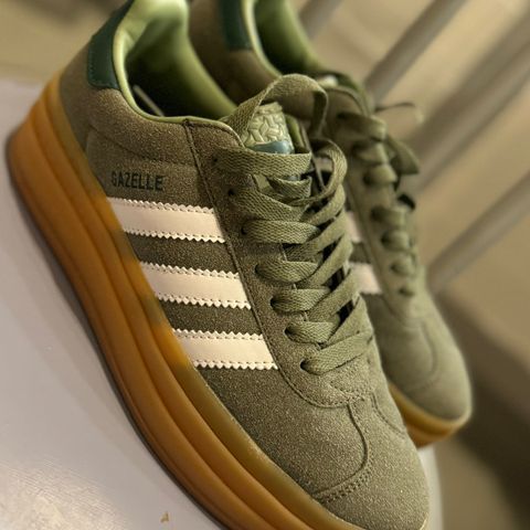 Adidas Gazelle Bold (kun prøvd på)