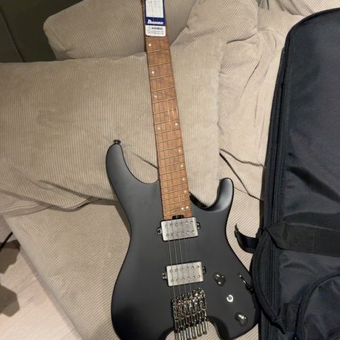 Ibanez QX52-BKF