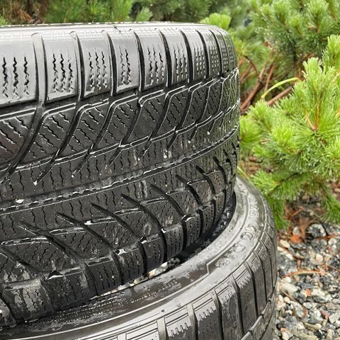 225/40R18 dekk for salg sommer/vinter