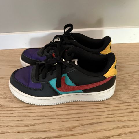 Nike Airforce 1 str 37,5