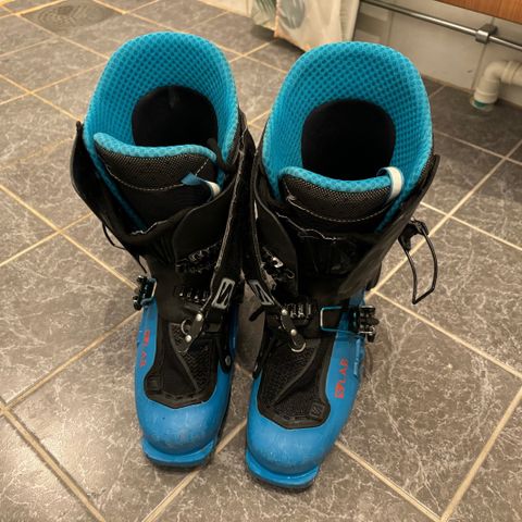 Salomon SLAB MTN 25,5