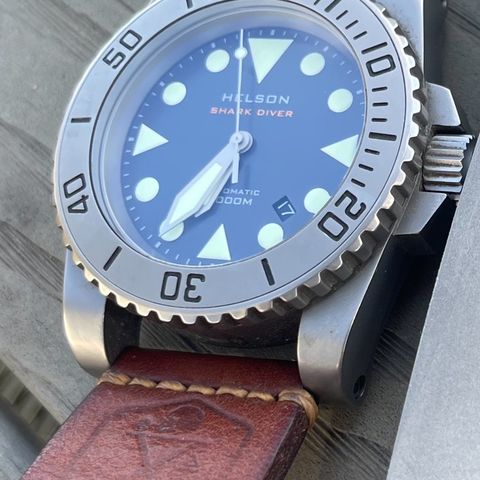 Helson Sharkdiver titan 45 mm / 2000 meters