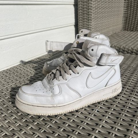 Nike AIR Force 1 mid str. 42